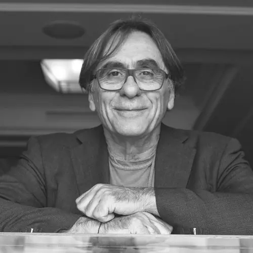 Peter Economides